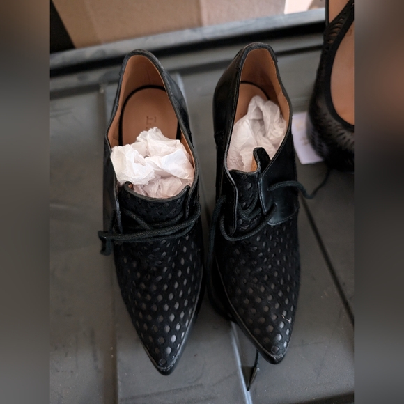 L.A.M.B Vachetta Leather and Suede Booties/wedges - Picture 4 of 4